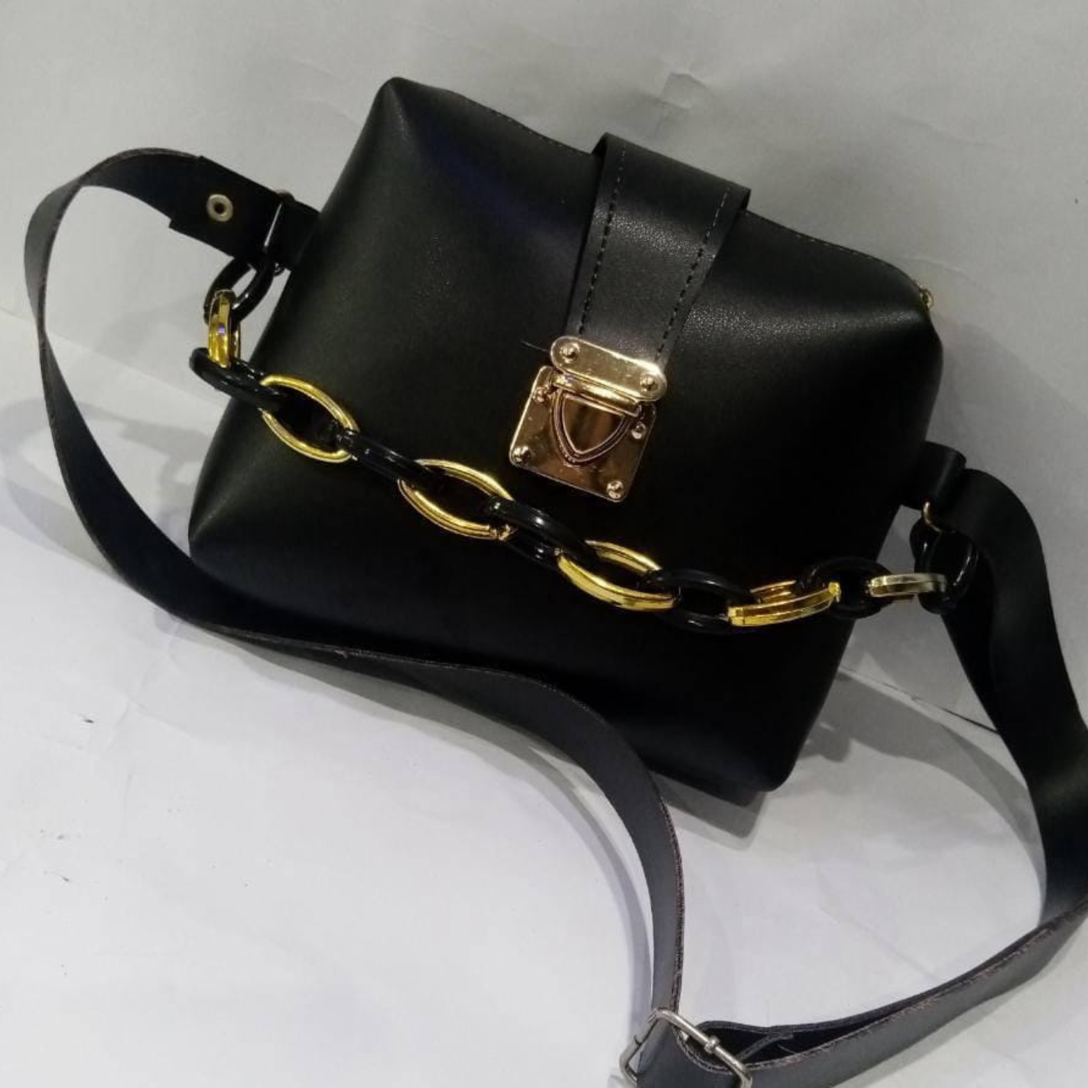 PU Leather Chain Bag | Stylish & Durable